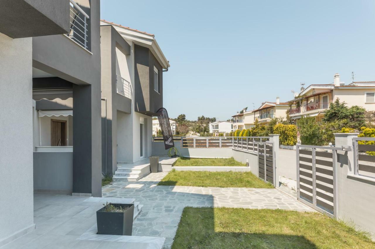 V Luxury Apartments Siviri Exterior photo