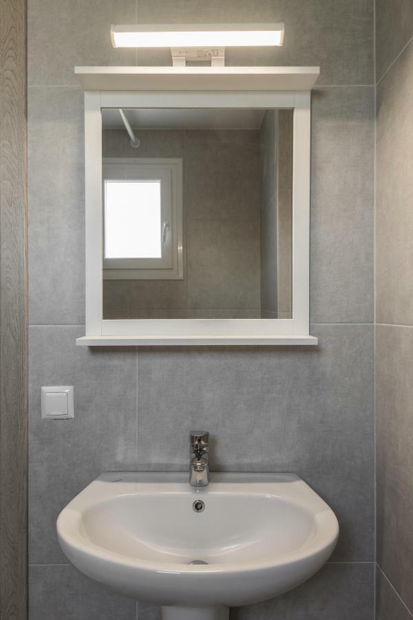 V Luxury Apartments Siviri Exterior photo